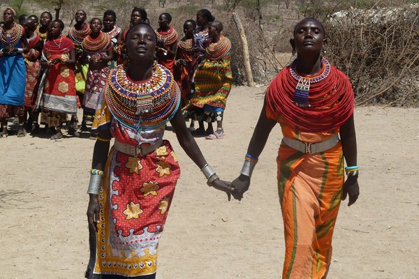 Immersion dans les cultures tribales d'Afrique : guide éthique